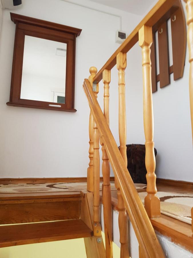 Vila La Bunicu Polovragi Exteriér fotografie