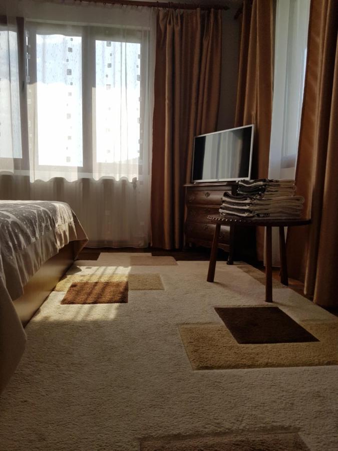 Vila La Bunicu Polovragi Exteriér fotografie
